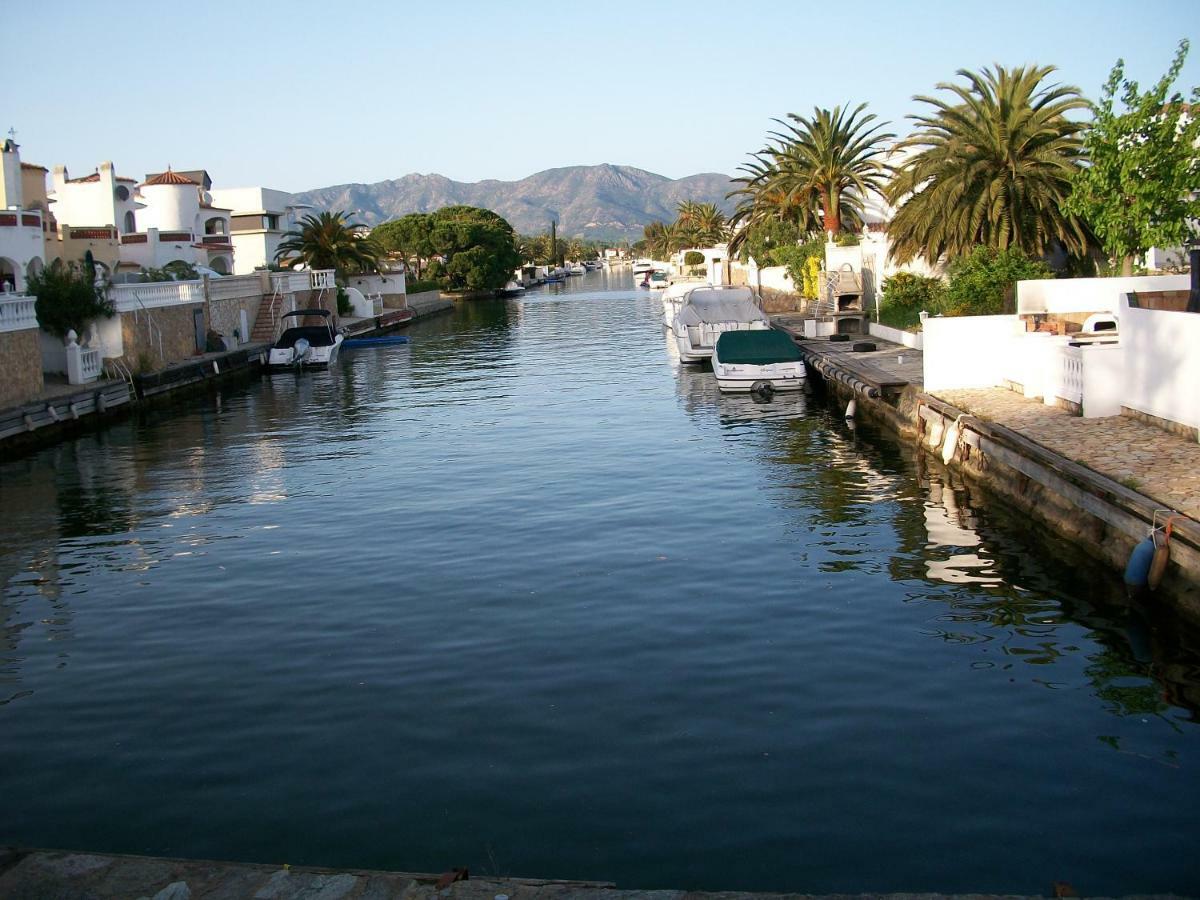 Apartamento L' Escala Εξωτερικό φωτογραφία